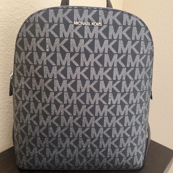 Michael kors Cindy Dome Backpack - Picture 2 of 10